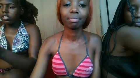ophellia1 online show from August 8, 1:49 am