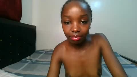 ophellia1 online show from August 12, 10:28 am