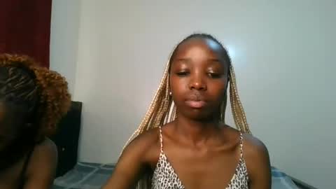 ophellia1 online show from August 13, 10:51 am