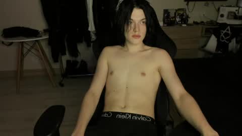 Bella and John online show from July 8, 10:47 pm