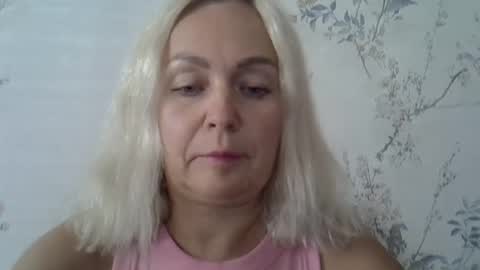 orange_luv online show from August 8, 1:00 pm