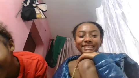 orianie064 online show from August 4, 12:24 pm