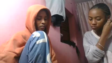 orianie064 online show from August 5, 6:39 pm