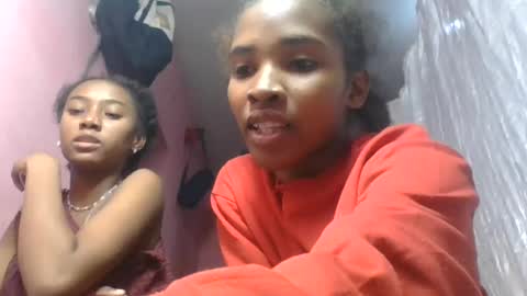 orianie064 online show from August 11, 7:16 pm