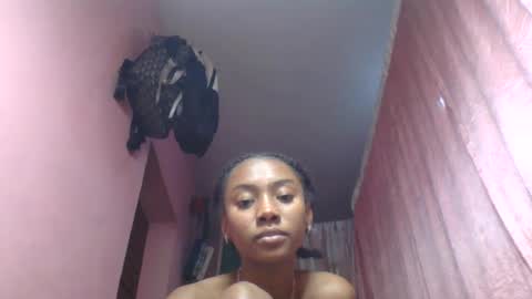 orianie064 online show from August 12, 5:59 pm