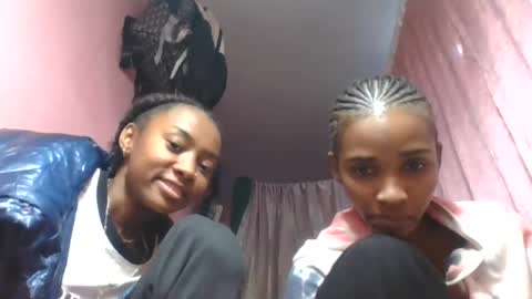 orianie064 online show from August 12, 7:05 pm