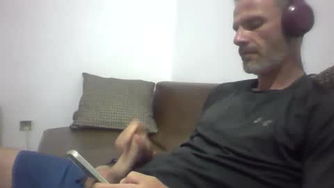 orwel09 online show from April 10, 6:58 pm