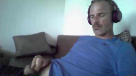 orwel09 online show from April 16, 3:41 pm