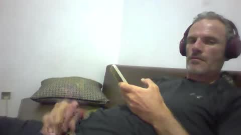 orwel09 online show from April 29, 6:21 pm