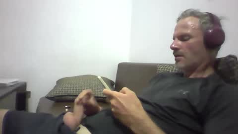 orwel09 online show from April 29, 7:27 pm
