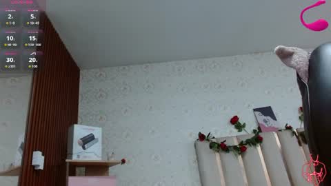 osamu_tay online show from August 4, 3:03 am