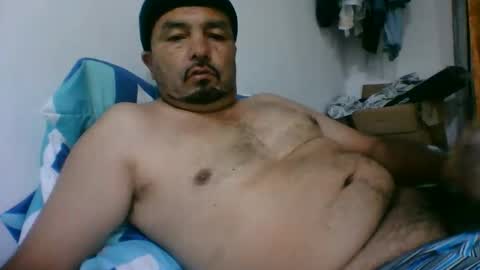 oscarjhe3512 online show from May 2, 1:54 am