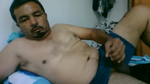 oscarjhe3512 online show from May 9, 2:03 am