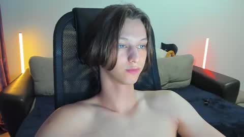 ostin_meoww online show from July 30, 5:20 pm