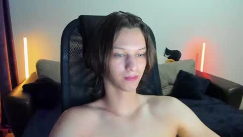 ostin_meoww online show from August 2, 9:33 pm