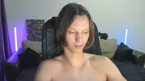 ostin_meoww online show from August 5, 7:45 pm