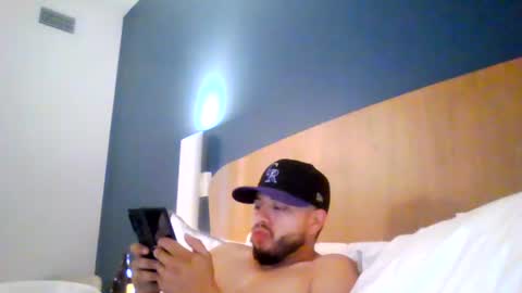 Chulo CLos online show from June 18, 5:51 am