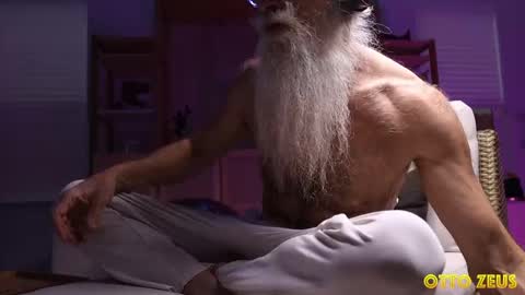 Otto Zeus or JacquesValue online show from April 22, 2:36 am