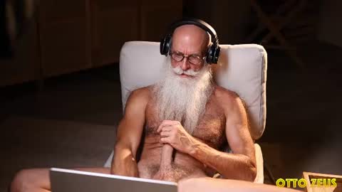 Otto Zeus or JacquesValue online show from August 2, 8:32 am