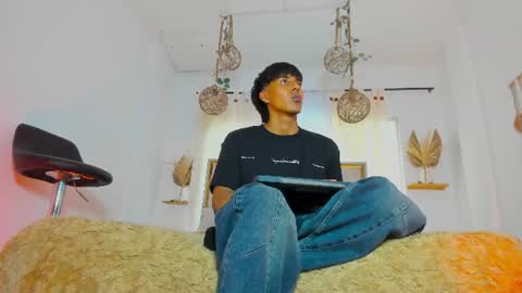 theo online show from July 18, 9:05 pm