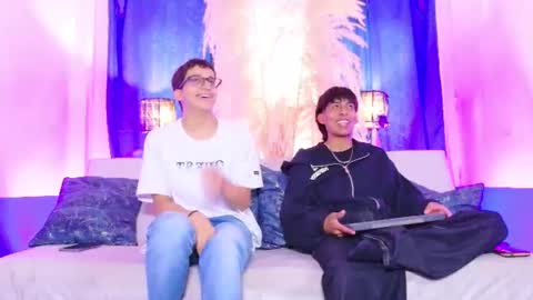 theo online show from August 15, 7:51 pm