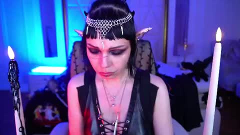 outfitobsession online show from July 25, 4:44 pm