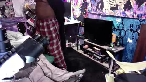 Dude online show from April 9, 11:07 am