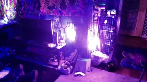 Dude online show from June 15, 8:56 am