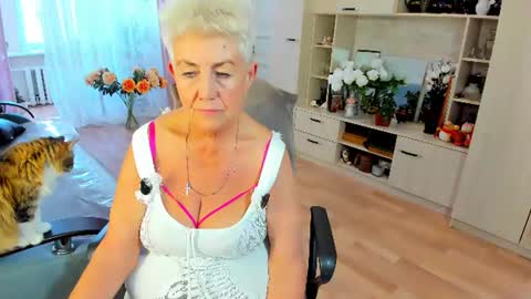 Alla online show from July 28, 1:28 pm