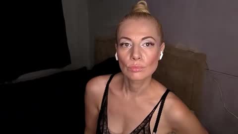 Katerina online show from August 7, 8:20 pm