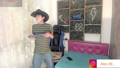 alex online show from August 18, 2:50 am