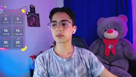 Owen Blue online show from July 24, 7:11 am