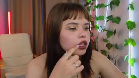 oxa online show from August 14, 5:49 pm