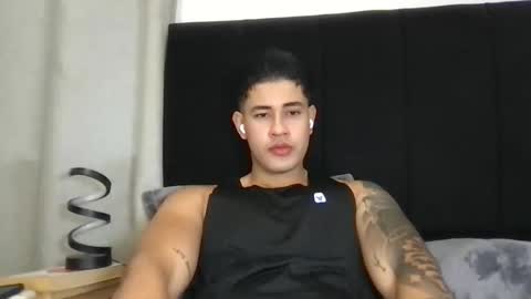Javi    online show from April 26, 11:06 am