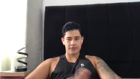 Javi    online show from July 13, 8:14 pm