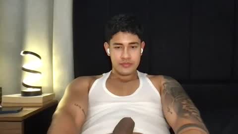 Javi    online show from August 9, 6:47 am