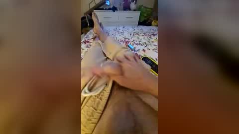 pablohung28 online show from July 17, 9:04 pm