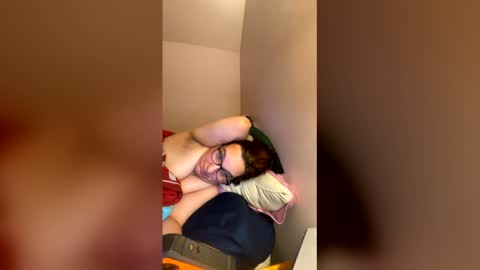 packer3love online show from May 21, 1:29 am