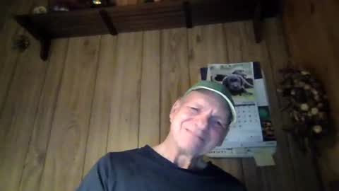 page1958 online show from June 18, 2:22 am