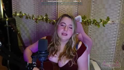 PaigeStation online show from March 28, 11:45 pm