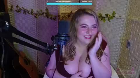 PaigeStation online show from April 16, 11:55 pm