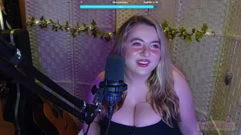 PaigeStation online show from April 18, 11:14 pm