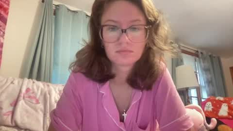 paisleysnowxo online show from August 17, 5:07 pm