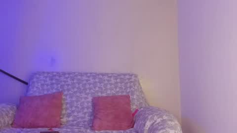 palomajones1 online show from August 12, 5:04 pm