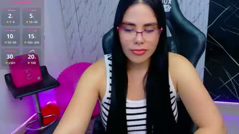 Pam online show from August 14, 8:45 pm