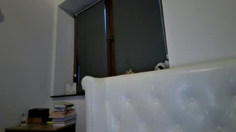 Pamela051087 online show from July 14, 5:57 pm