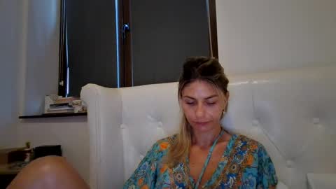 Pamela051087 online show from August 18, 4:46 pm