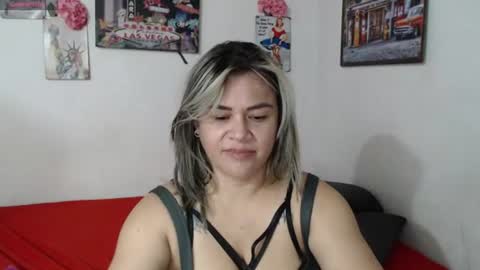 pamela_echeverria online show from August 11, 5:48 pm