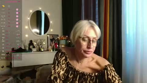 pamellamurphy online show from August 11, 5:20 am