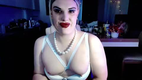 Sarina Williams online show from May 3, 11:48 am